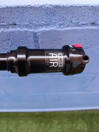 FOX-Marzocchi 185x50mm Bomber inline Trunnion. MTB