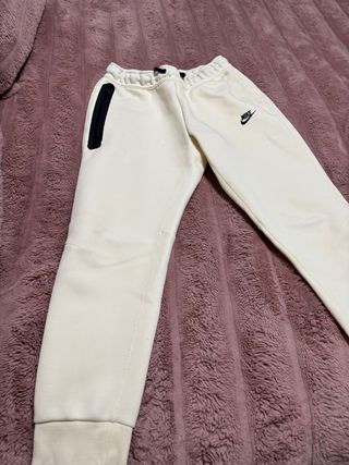 Pantalón Nike Tech XL niño
