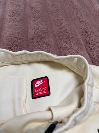 Pantalón Nike Tech XL niño