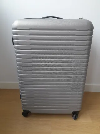 Maleta Primark GRANDE (1 sólo uso)