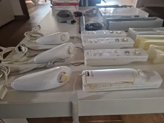 Console Nintendo Wii Bianca + Accessori e Giochi