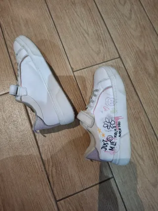 Scarpe bambina bianche con disegni Alesya girl
