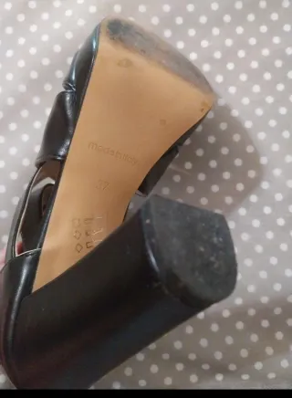 Scarpe Nabila donna tacco alto nere