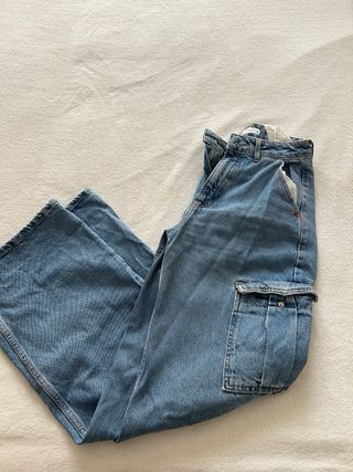 Pantalones cargo Zara