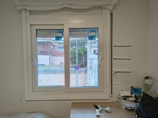 Elaboración e instalación de puertas y ventanas