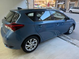 Toyota Auris 1.8 140H Hybrid Active (Business Plus)