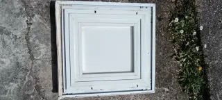 Puerta para contador de luz/agua