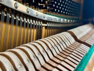 Piano Vertical Yamaha U1