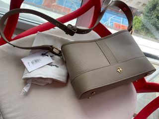 Bolso Tintoretto Beige , con guardapolvo tela .