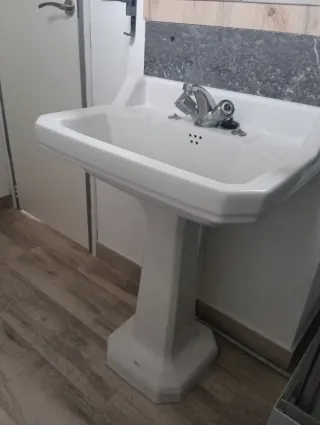 Lavabo vintage de porcelana