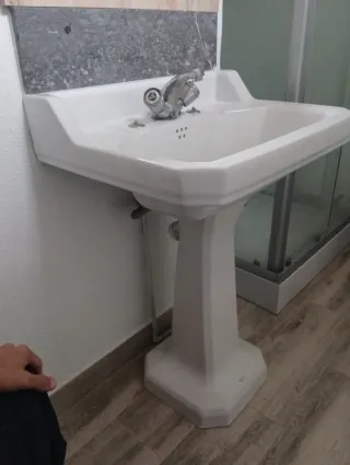 Lavabo vintage de porcelana