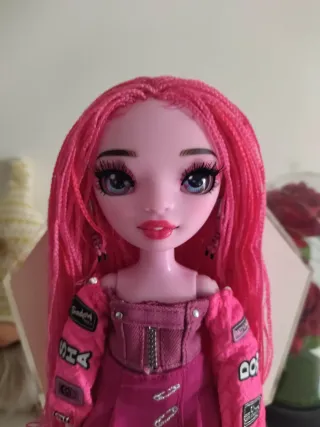 Rainbow High Shadow High Pinky Doll