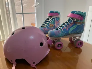 Patines 4 ruedas + Casco + Protecciones