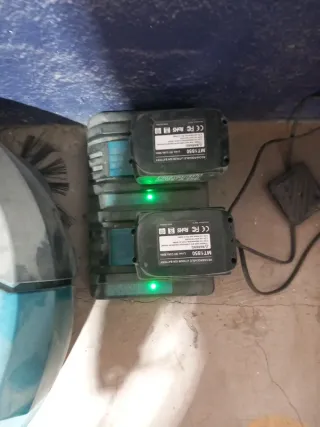 Aspiradora Robot Makita