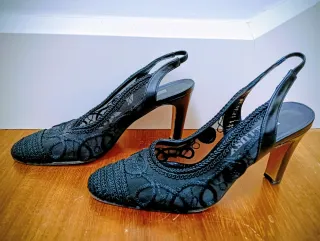 Zapatos de salón stilettos piel y encaje negros 38