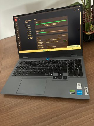 Lenovo LOQ 15IAX9
