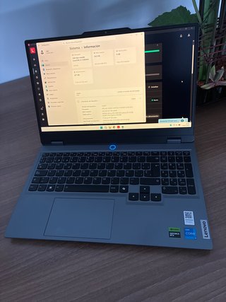 Lenovo LOQ 15IAX9