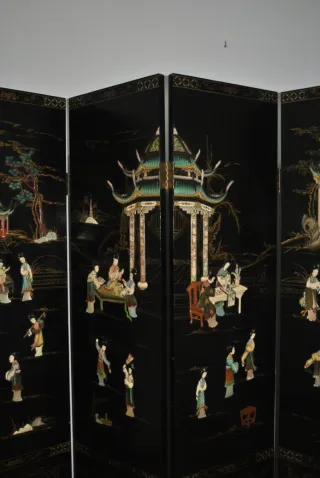 Antiguo biombo motivos chinos