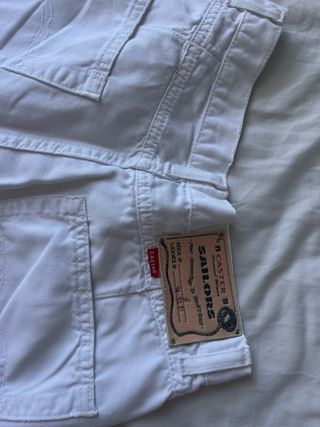 Pantalón blanco recto básico