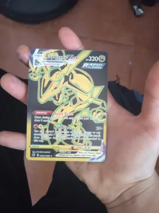 Carta Pokémon Rayquaza VMAX 320 HP