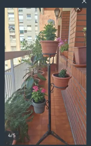 Macetero de hierro forjado