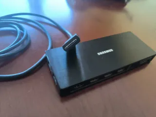 Samsung One Connect Mini + Cable