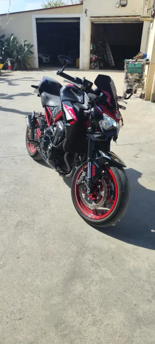 Kawasaki Z900 ABS Negra/Roja  Limitada A2