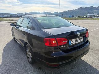 Volkwsgen jetta 1.6 tdi 2015