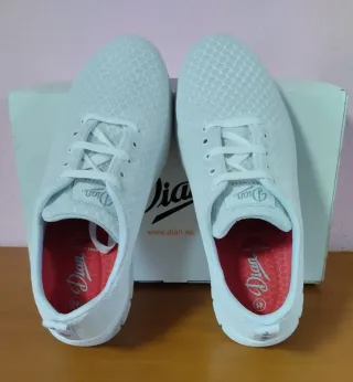 Zapatos blancos Dian mujer