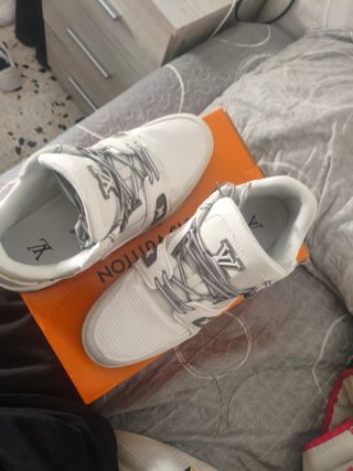 Zapatos Louis Vuitton TRANIER SNEAKER Gris/Blanco