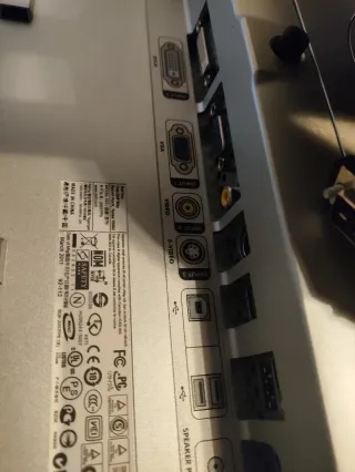 Monitor DELL 20 1600x1200 Plata Nuevo