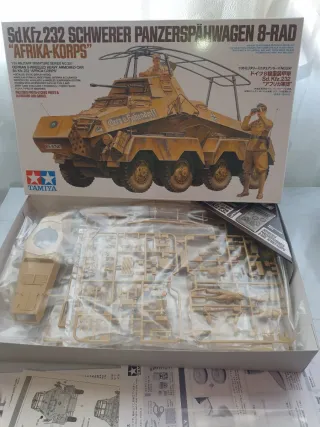 Maqueta Tamiya Sd.Kfz.232 Afrika Korps 1/35