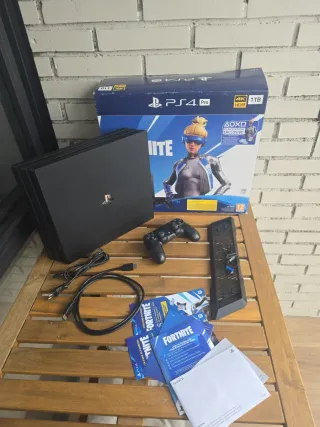 PS4 Pro 1TB Negra + Mando+ Soporte Vertical