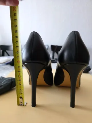 Zapatos Lodi T.38 Negros Tacón 10cm Hebilla