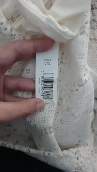 Vestido crema encaje