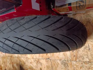 Neumático Metzeler Roadtec Scooter 140/70/14 68P