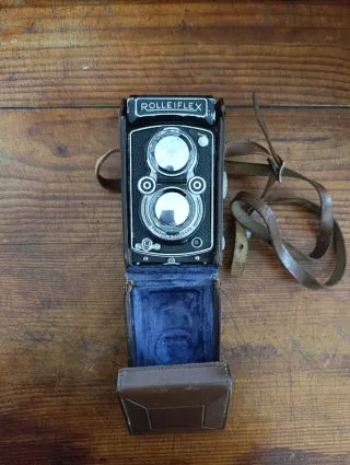 Cámara Rolleiflex Vintage + Accesorios