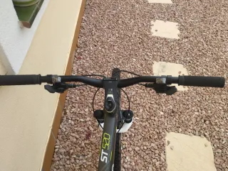 Bicicleta Btwin Rockrider ST 520 Adultos - M