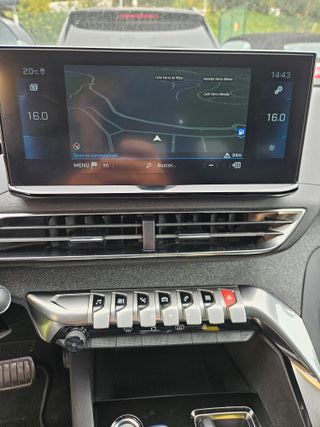 Peugeot 5008 1.5 Blue-HDi Allure Pack,Auto,7plazas