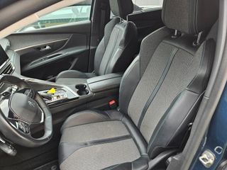 Peugeot 5008 1.5 Blue-HDi Allure Pack,Auto,7plazas