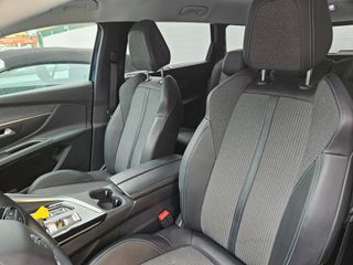 Peugeot 5008 1.5 Blue-HDi Allure Pack,Auto,7plazas