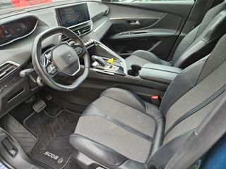 Peugeot 5008 1.5 Blue-HDi Allure Pack,Auto,7plazas