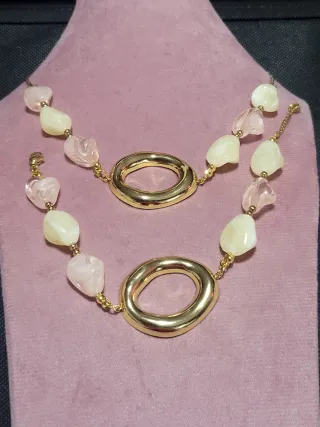 Collar y pulsera de acero con flores y otros model