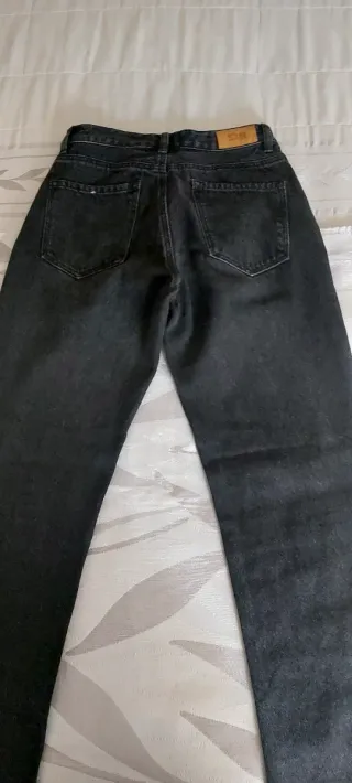 Lote 2 Pantalones Vaqueros STR y Berskha Talla 34