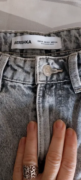 Lote 2 Pantalones Vaqueros STR y Berskha Talla 34