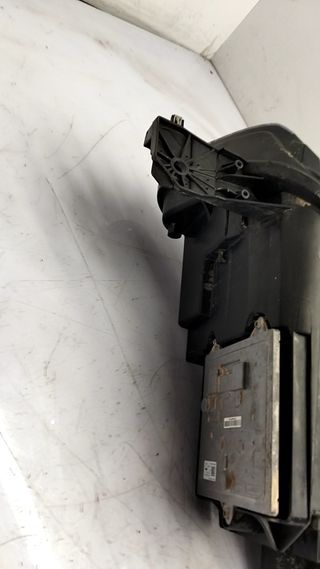 FARO DERECHO OPEL COMBO D 746184