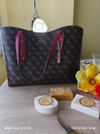 Conjunto Bolsos Guess Marrón