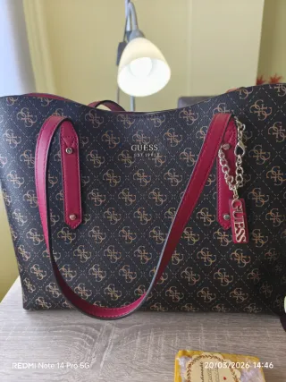 Conjunto Bolsos Guess Marrón