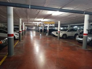 Garaje en venta en Joc de la Bola - Camps d'Esports - Ciutat Jardí - Montcada en Lleida