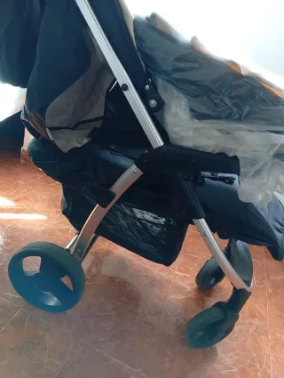 Carro de bebé semi nuevo